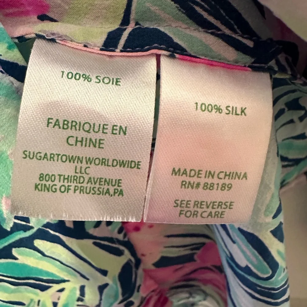 Lilly Pulitzer XL silk blouse. Pink and Green Floral - Picture 6 of 6
